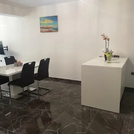 Sunny Paradise, Center Of شقة سبليت