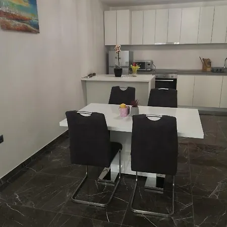 Sunny Paradise, Center Of شقة سبليت